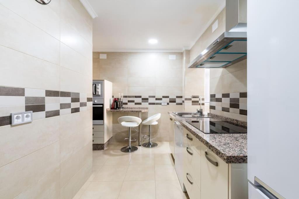Miraflores Luxury Suites Seville Exterior photo