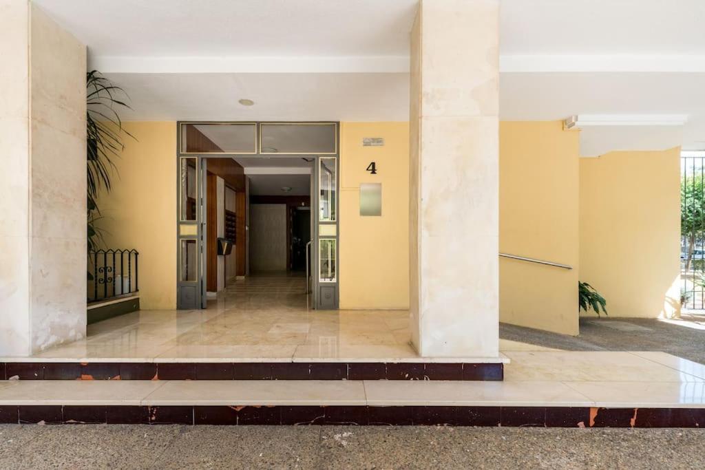 Miraflores Luxury Suites Seville Exterior photo