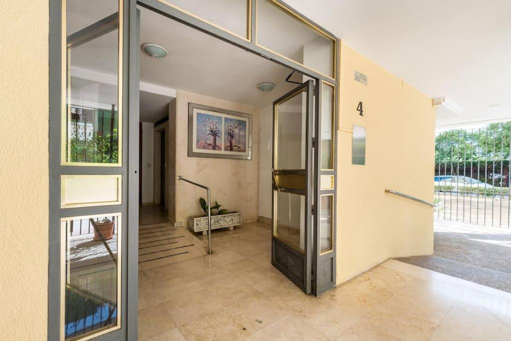 Miraflores Luxury Suites Seville Exterior photo